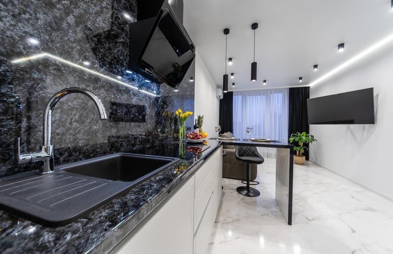 Новая Квартира С Авторским Ремонтом В Жк Seven Днепровская Набережная Kiev Exteriör bild